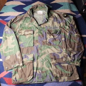 US Army Woodland Camouflage Coat Mens Small Combat Military 8415